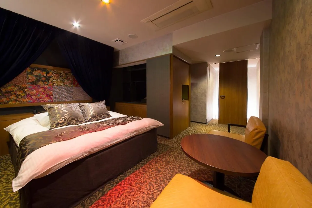 ホテル ベニ ウエスト 大人専用 Osaka Hotel