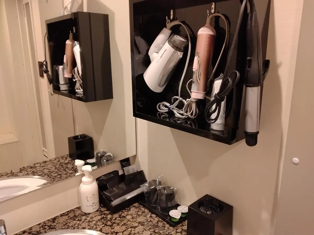 ホテル ベニ ウエスト 大人専用 Osaka Hotel